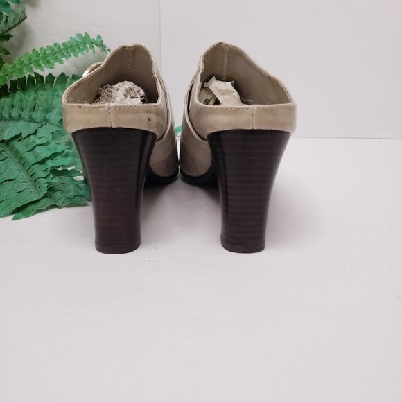 Sz 8.5 Nickels Mules Slides Shoes Cream Ivory Soft EXC COND open back - Picture 7 of 11